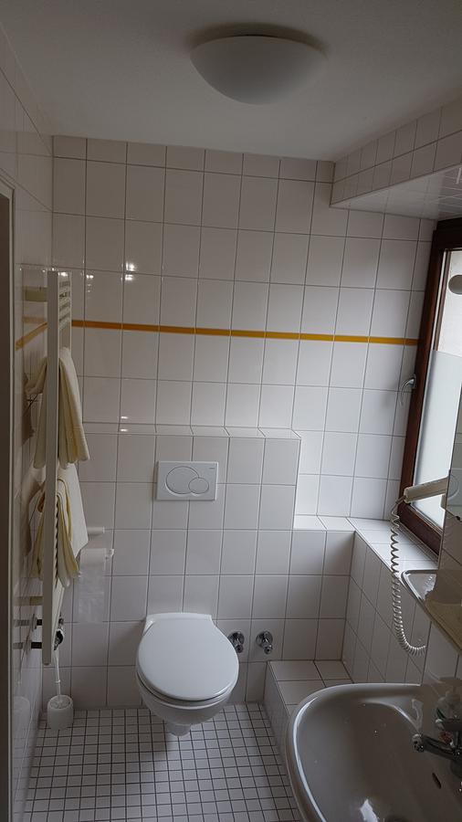 Hotel Gasthaus Roessle Freiburg im Breisgau Buitenkant foto
